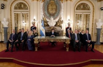Хавьер Милей выступает с обращением к нации по Мальвинским островам